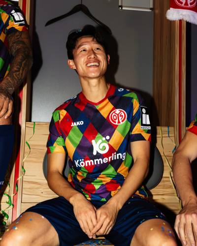 mainz_05_24_25_jako_carnival_shirt_b.jpg