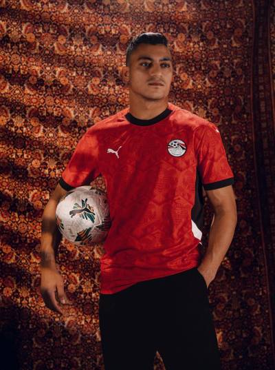egypt_24_26_puma_home_kit_b.jpeg