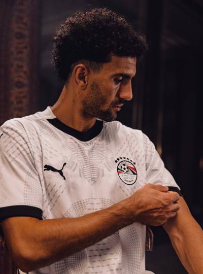 egypt_24_26_puma_away_kit_f.jpeg