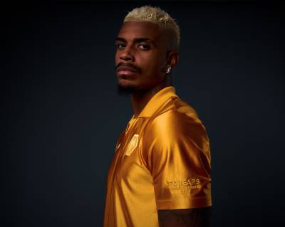wolves_v_honved_1954_70th_anniversary_shirt_f.jpg