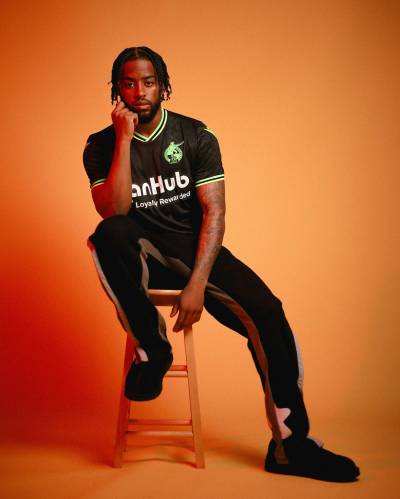 bristol_rovers_24_25_macron_third_kit_a.jpg