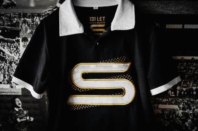sparta_praha_131st_anniversary_shirt_c.jpg