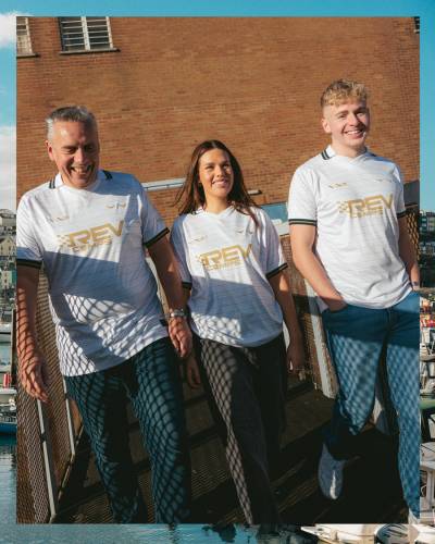 torquay_united_24_25_vx3_third_kit_1.jpeg