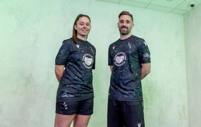 st_johnstone_24_25_macron_third_kit_a.jpg