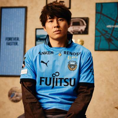 kawasaki_frontale_2025_puma_home_and_away_kits_a.jpg