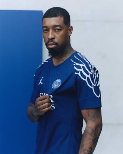 paris_saint_germain_24_25_jordan_fourth_kit_a.jpeg