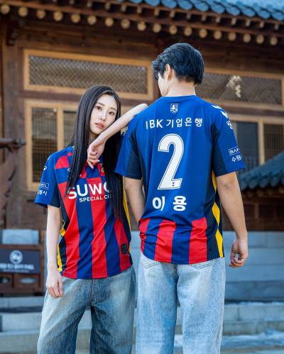 suwon_fc_2025_hummel_home_kit_c.jpg