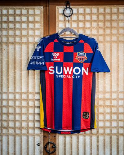 suwon_fc_2025_hummel_home_kit_d.jpg