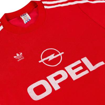 Bayern_Munich_1989_91_Home_Shirt_4.jpg