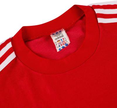 Bayern_Munich_1989_91_Home_Shirt_5.jpg