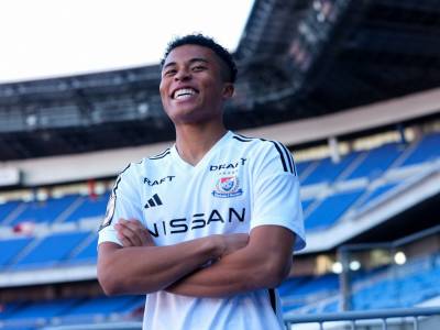 yokohama_f_marinos_2023_away_kit_a.jpeg