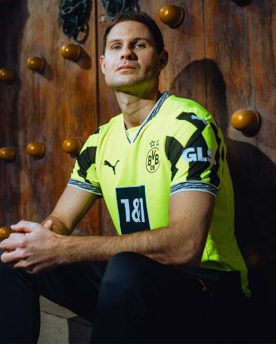 borussia_dortmund_2025_puma_special_edition_shirt_b.jpg