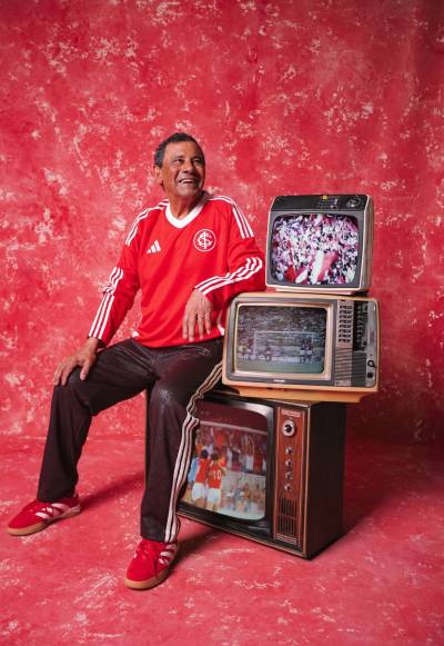 internacional_25_26_adidas_home_kit_f.jpeg