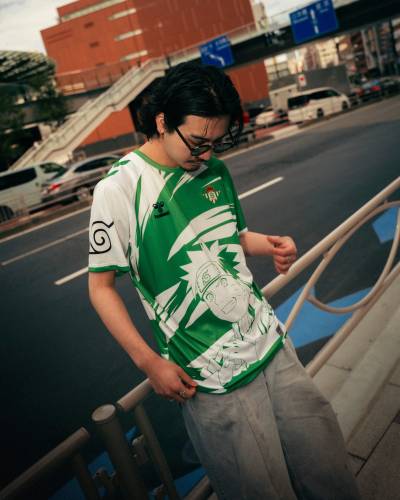 real_betis_2025_hummel_naruto_tribute_shirt_e.jpg