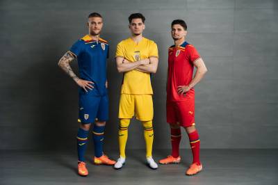 romania_2025_26_joma_home_away_third_kits_a.jpg