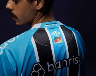 gremio_2025_umbro_home_kit_4.jpg