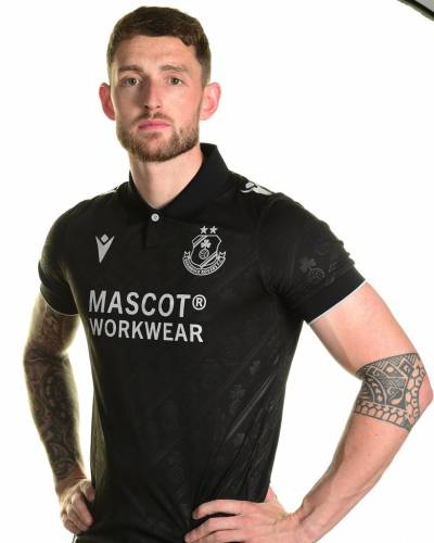 shamrock_rovers_2025_26_macron_third_kit_2.jpg