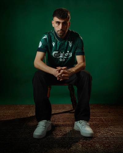 york_united_2025_macron_home_kit_0d.jpg