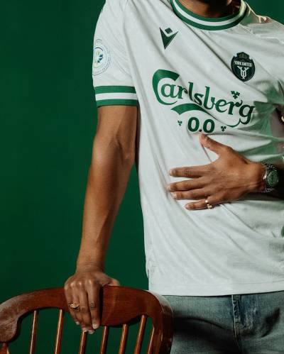 york_united_2025_macron_away_kit_0d.jpg