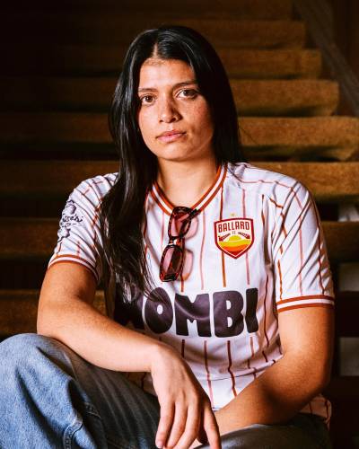 ballard_fc_2025_inaria_home_kit_c.jpg
