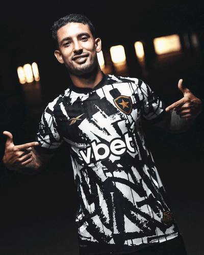 botafogo_2025_26_reebok_fourth_kit_c.jpg