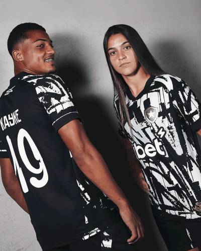 botafogo_2025_26_reebok_fourth_kit_e.jpg