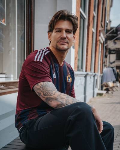 pec_zwolle_2025_adidas_liberation_match_shirt_d.jpeg
