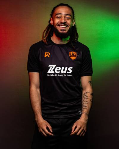 cork_city_2025_third_kit_b.jpg