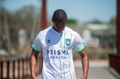 greenville_triumph_2025_hummel_away_kit_b.jpg