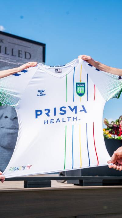 greenville_triumph_2025_hummel_away_kit_c.jpg