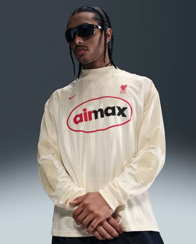 liverpool_fc_culture_of_football_special_edition_shirt_2.jpeg