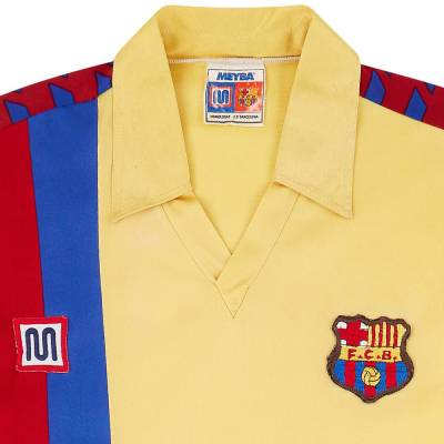 1982_85_barcelona_away_shirt_c.jpg