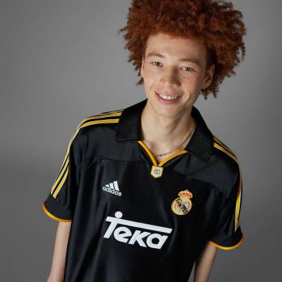 real_madrid_99_00_adidas_reissue_away_jersey_c1.jpg
