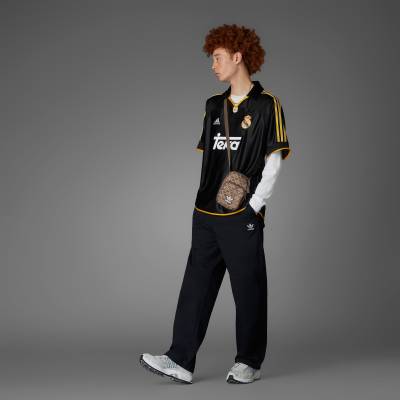 real_madrid_99_00_adidas_reissue_away_jersey_f1.jpg