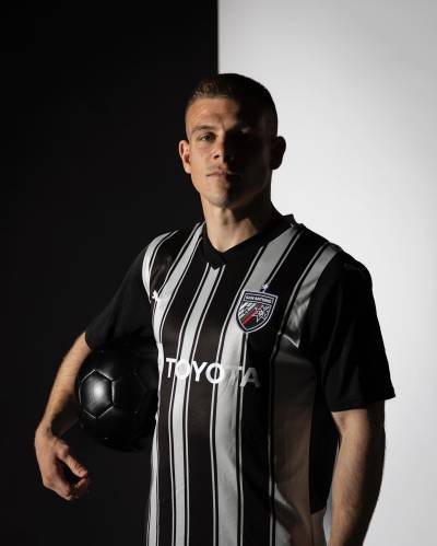 san_antonio_2023_home_kit_c.jpeg