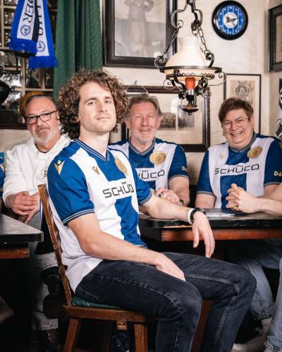 arminia_bielefeld_2025_macron_120th_anniversary_shirt_d.jpg