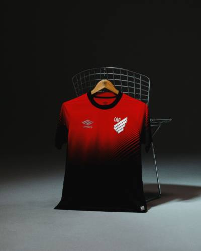 athletico_paranaense_2025_umbro_home_kit_b.jpg