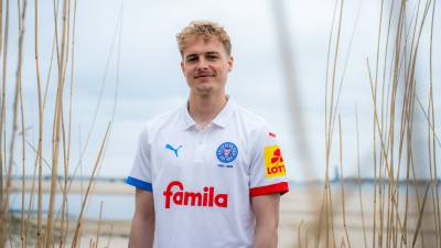 holstein_kiel_2025_puma_125th_anniversary_shirt_e.jpg