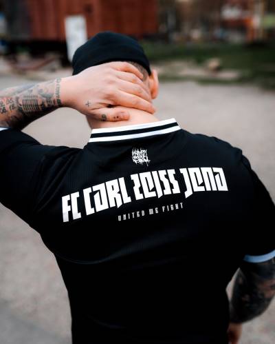 carl_zeiss_jena_heaven_shall_burn_2025_macron_pre_match_jersey_c.jpg