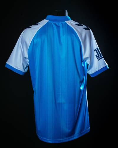 forward_madison_2025_26_hummel_home_kit_f.jpg