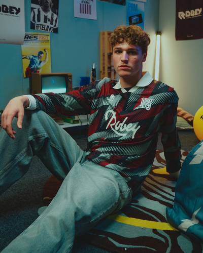 robey_2025_retro_third_shirt_b.jpg
