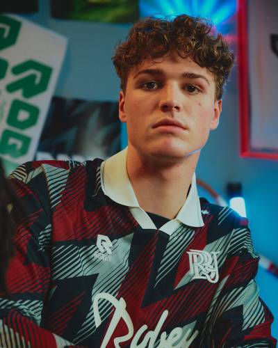 robey_2025_retro_third_shirt_c.jpg