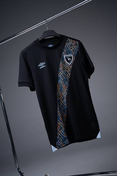 guatemala_2025_umbro_third_kit_e.jpg