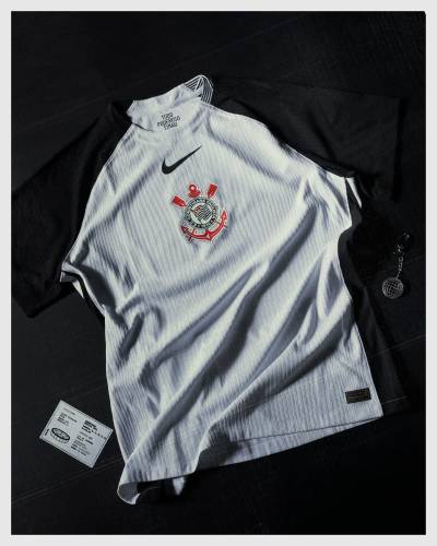 corinthians_25_26_nike_home_kit_a.jpg