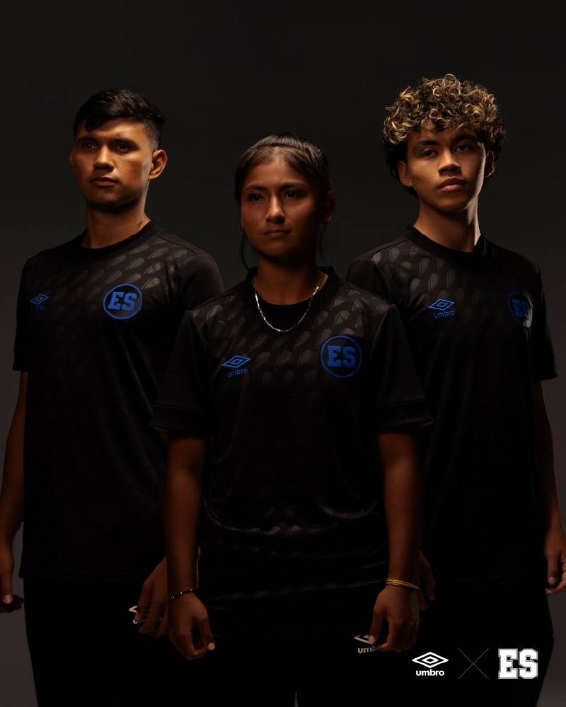 el_salvador_2025_umbro_third_kit_a.jpeg
