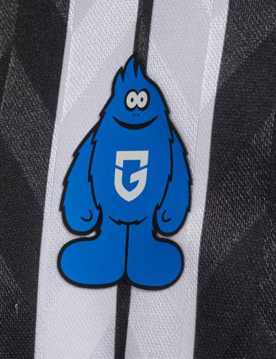 gamba_osaka_2025_hummel_loose_soccer_jersey_f.jpg