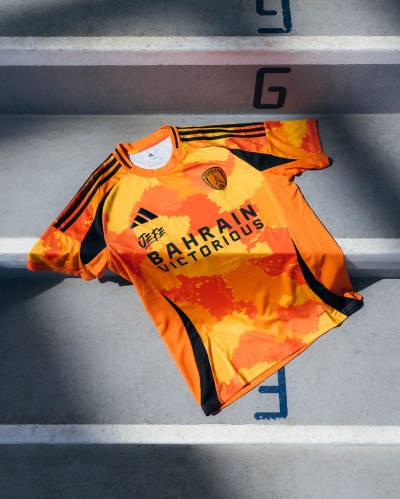 paris_fc_25_26_adidas_third_kit_c.jpeg
