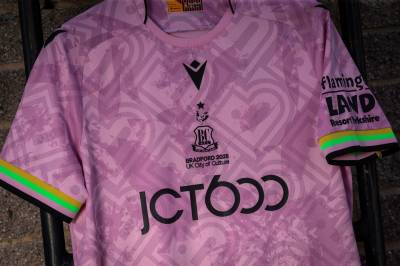 bradford_city_25_26_macron_third_kit_b.jpg
