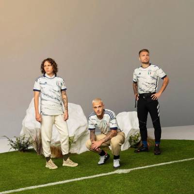 italy_2023_away_shirt_j.jpeg