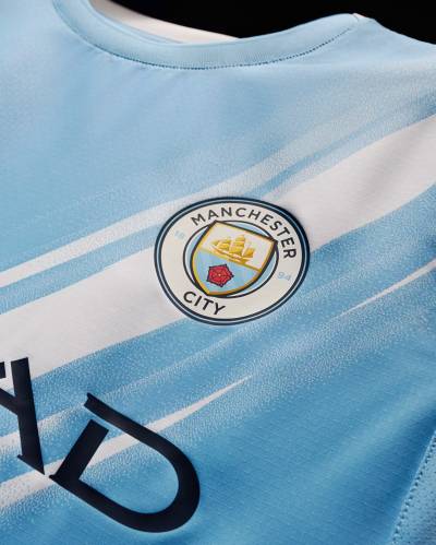 manchester_city_2025_26_puma_home_kit_d.jpg